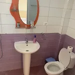4 Bed - Sleeps 9 - Pets - Garden - Parking וילה פייר
