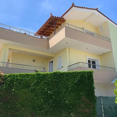 4 Bed - Sleeps 9 - Pets - Garden - Parking * 费里